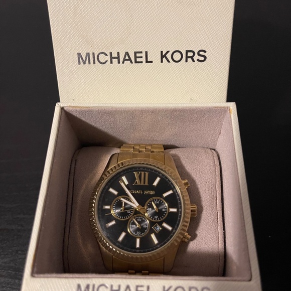 Michael Kors Men's Gold-Tone Black Dial Lexington Watch - Picture 3 of 8